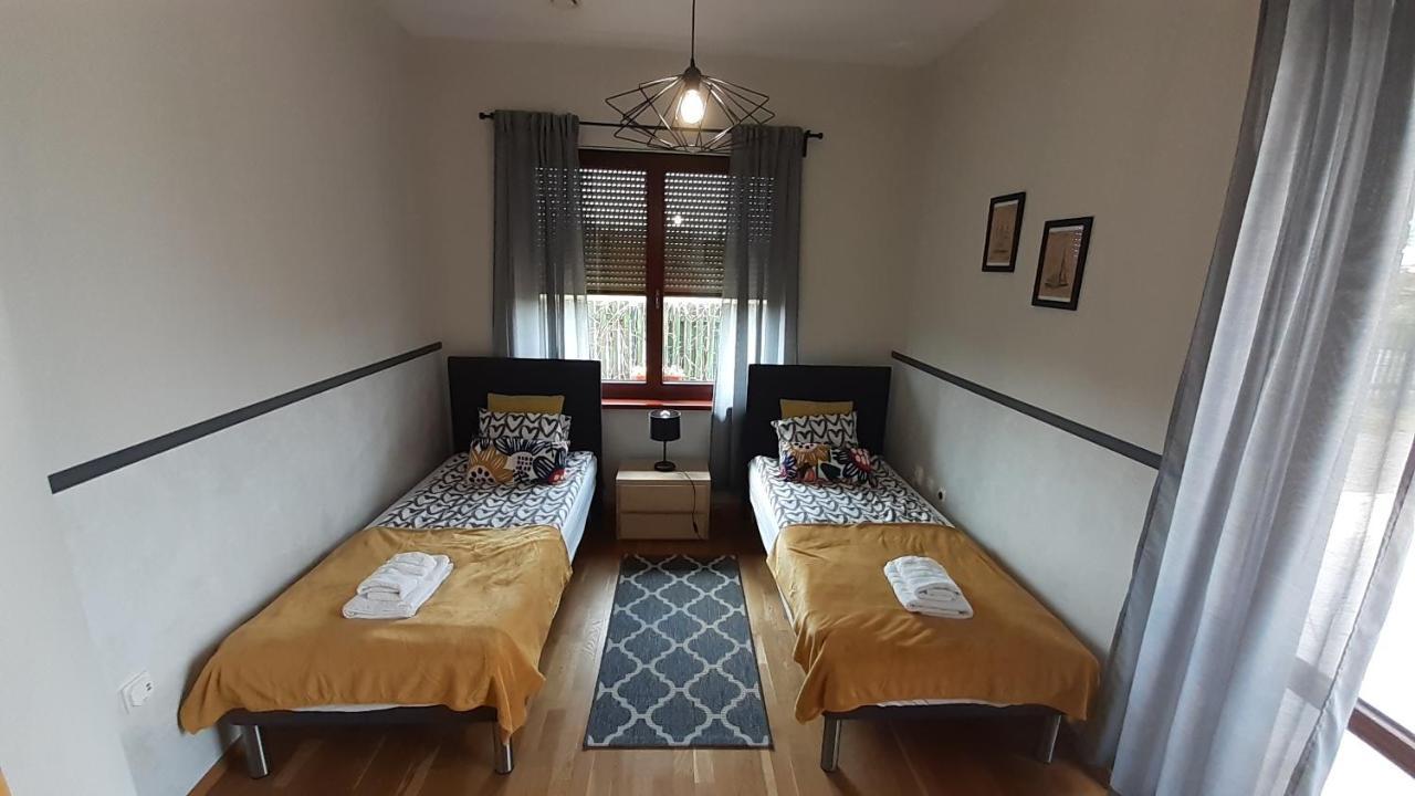 Port Jeziorak Bed & Breakfast Илава Екстериор снимка