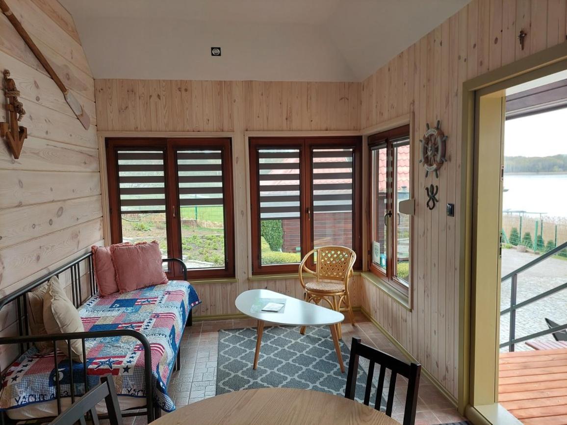Port Jeziorak Bed & Breakfast Илава Екстериор снимка